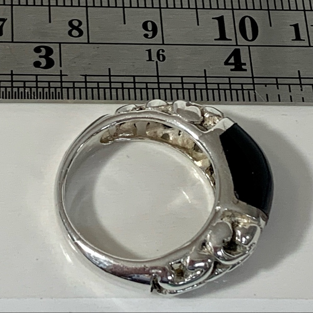 925 Sterling Scroll Bali Style Black Onyx Stone Ring size 8